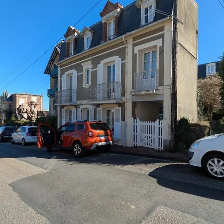 Maison Familiale Hyper Centre Avec Patio 6-7pers * Villers-sur-Mer