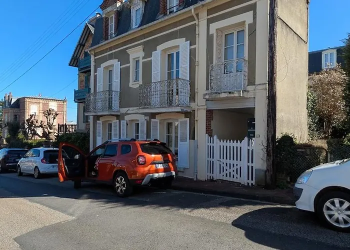 Maison Familiale Hyper Centre Avec Patio 6-7pers * 빌레쉬르메르